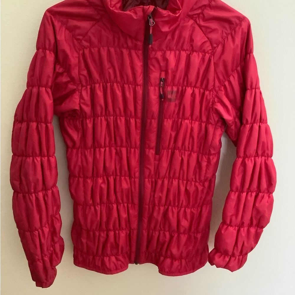 MEC Women's Vibrant Red Puffer Jacket
